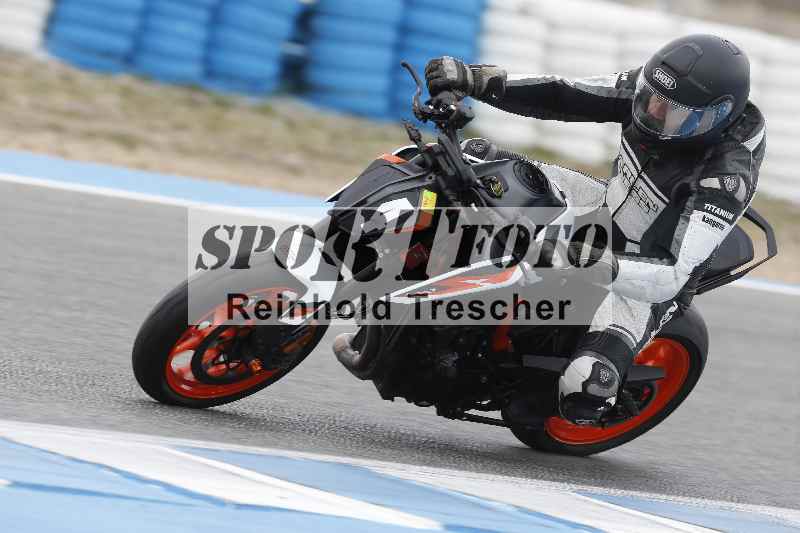 /02 28.-31.01.2025 Moto Center Thun Jerez/gruen-green/4